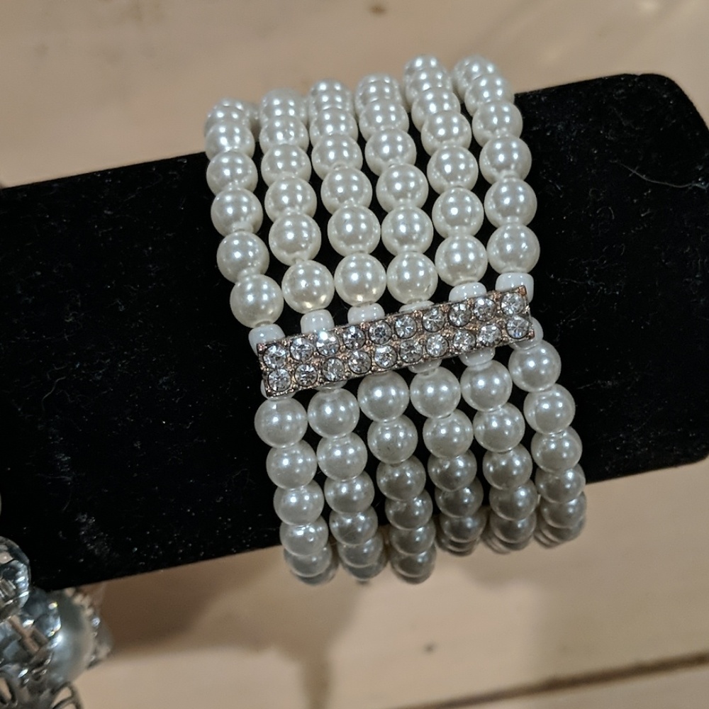Bracelet - Picture 2 of 2